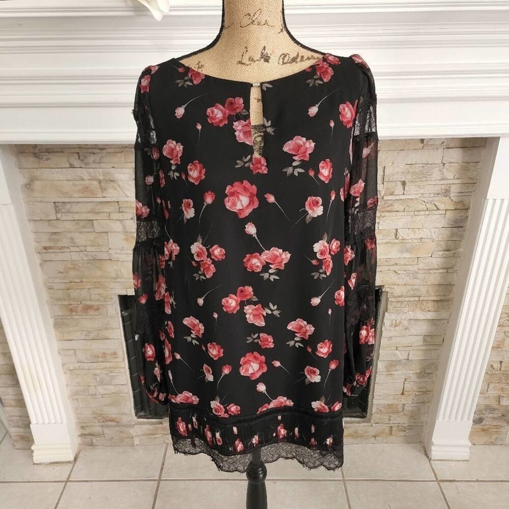 Whbm floral lace trimmed long she sleeve mini‎ dress size 8